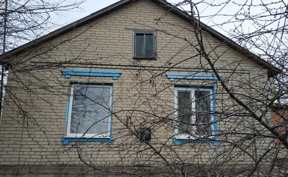 003106 * Дом в пригороде