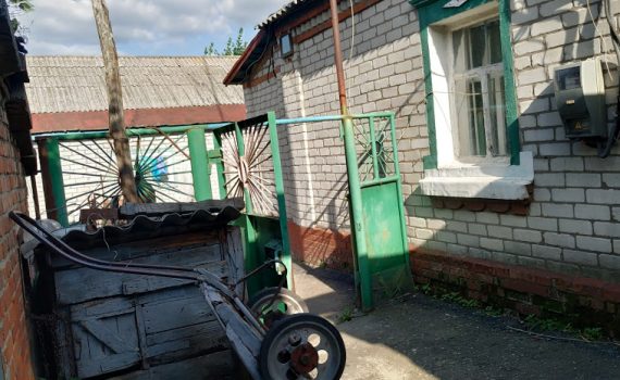 016081 * Дом в Новопокровке